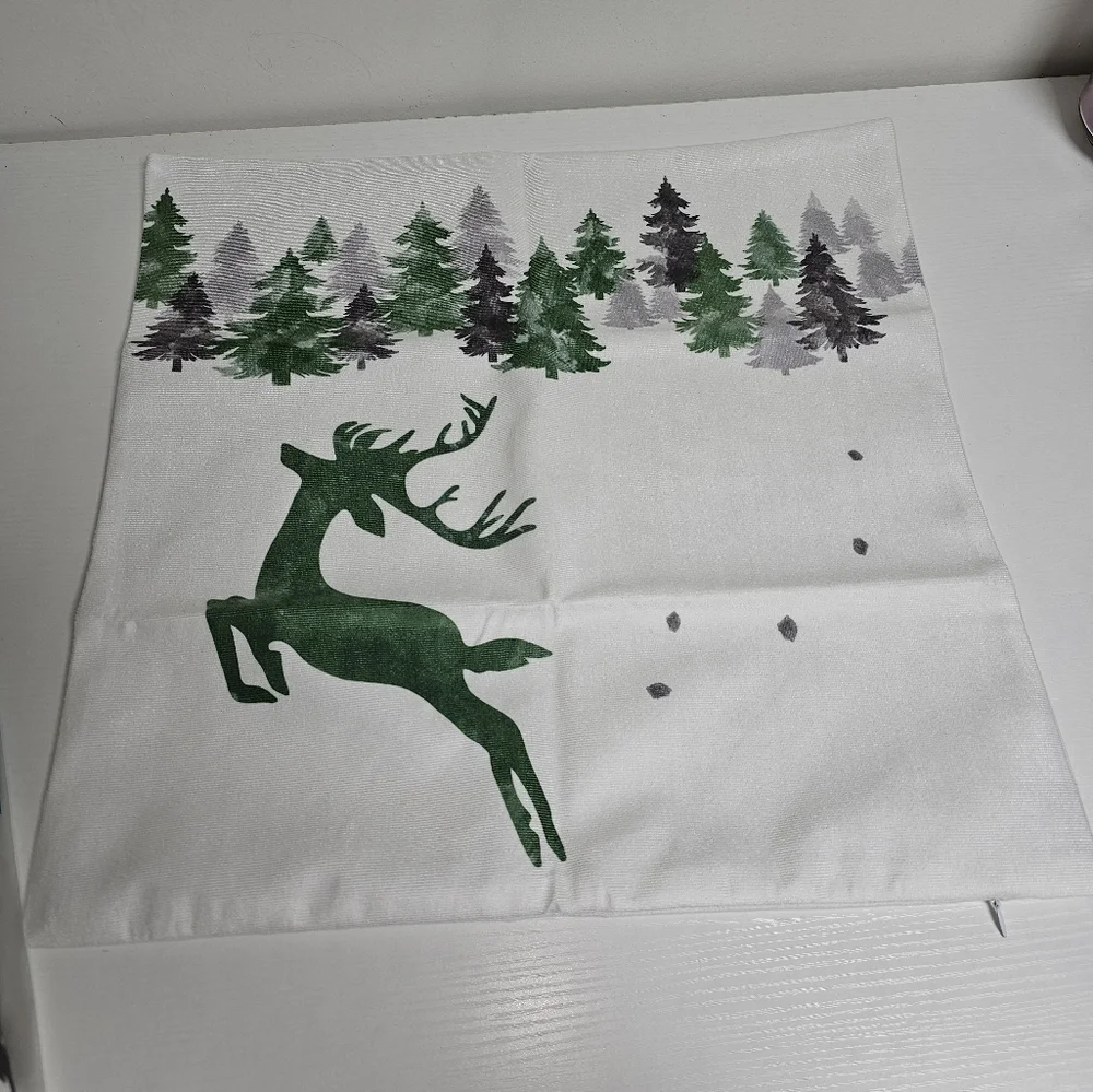Christmas throw pillow cases‎ 2 Reindeer green grey and white